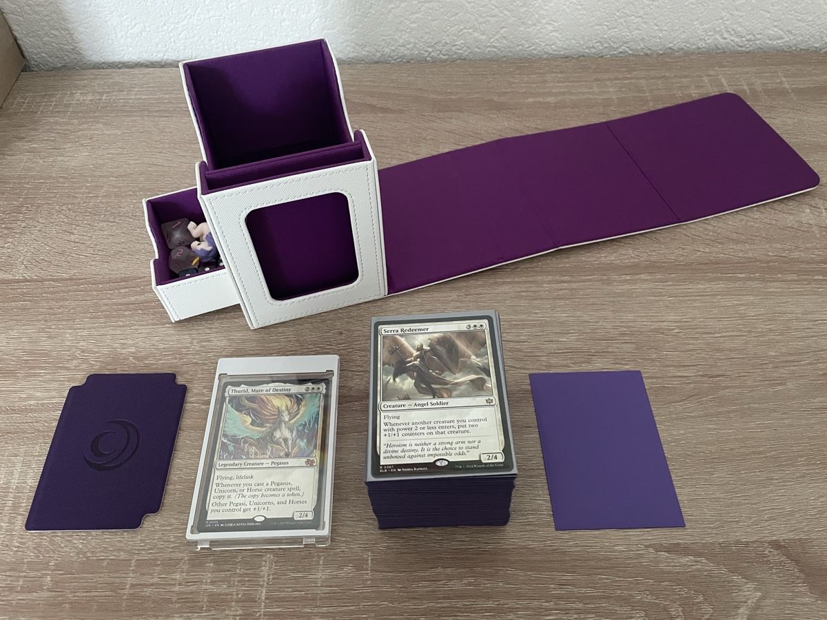 Magic The Gathering Carte collezionabili: MTG Custom Pegasus & Unicorn Commander Deck mit Zubehör  – Usato da Wattenwil venduto da Staldi1985 1