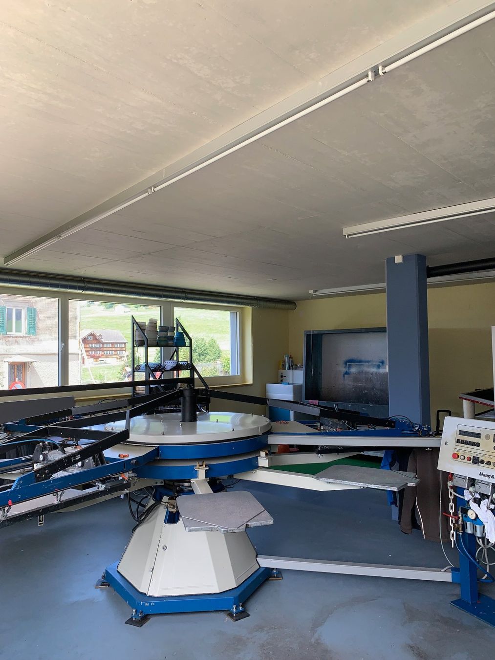 Tutte le macchine: Textildruckkarussell – Usato da Bühler venduto da inf_x5bc