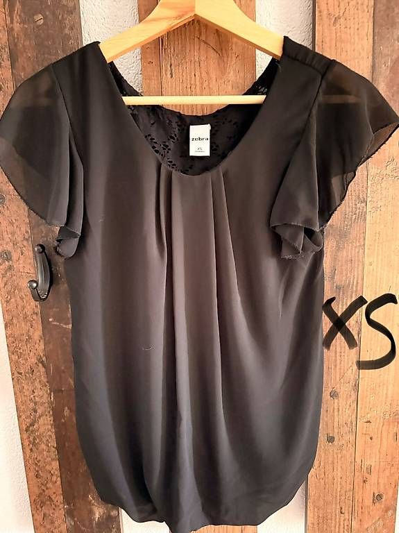 Tops: Schwarzes Top – Gebraucht aus Bern von Samsam1996