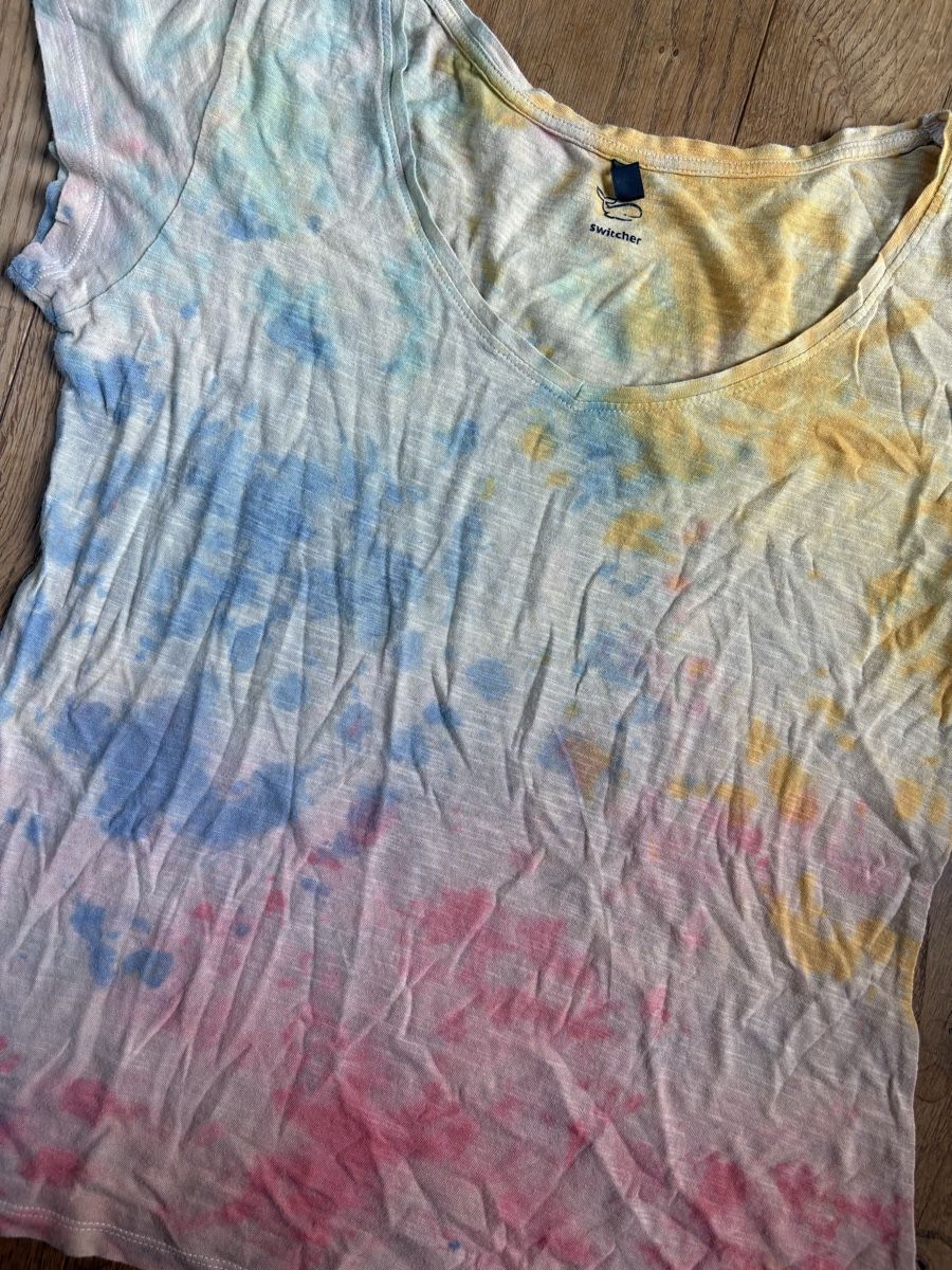 Switcher T-shirt: Damen T-Shirt Grösse M Batikmuster – Usato da Frauenfeld venduto da lin_77m9 2