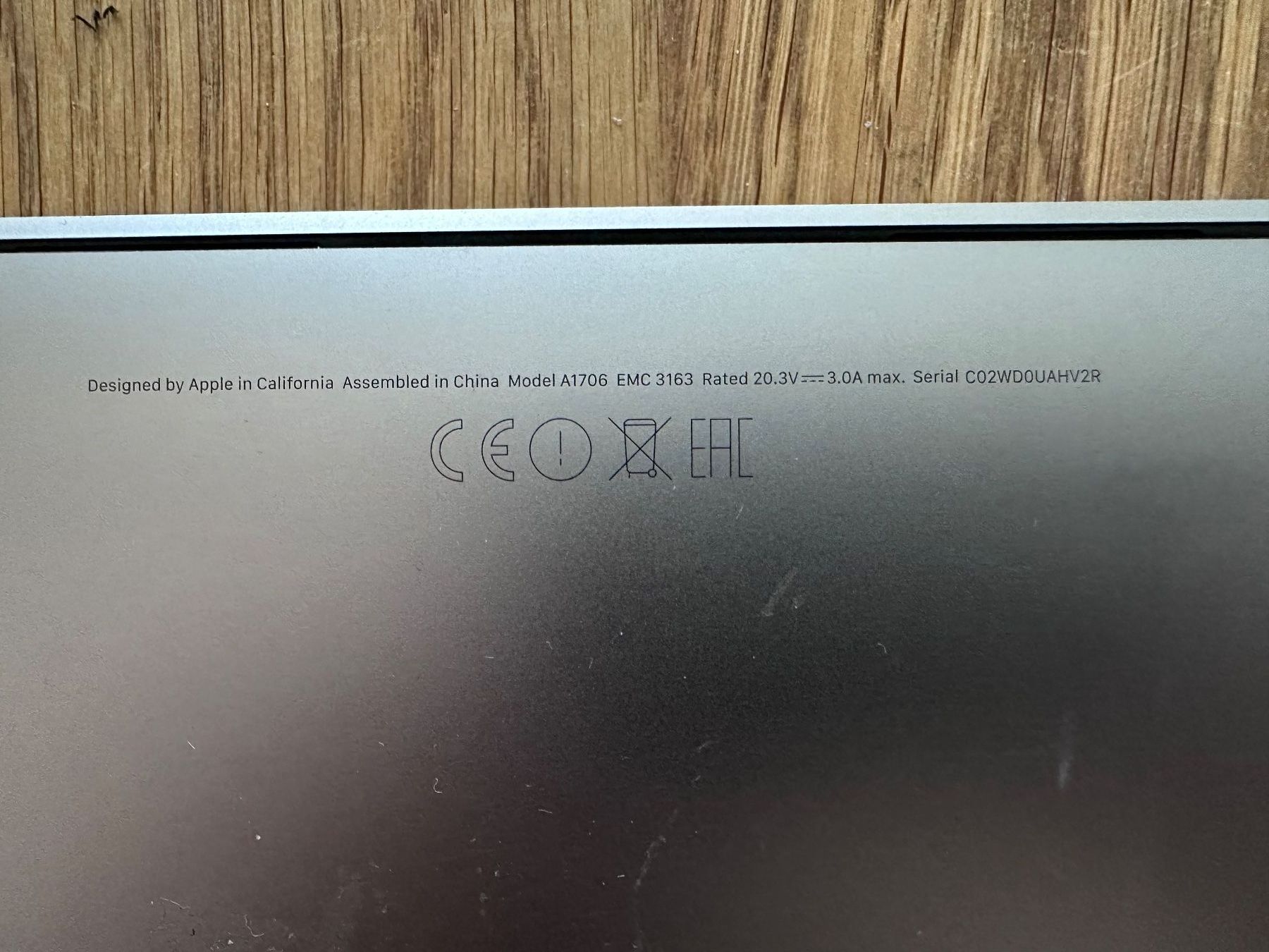 Apple Notebooks: Apple MacBook Pro A1706 Defekt als Ersatzteilspender – Defekt aus Engelburg von Shantaram01 2