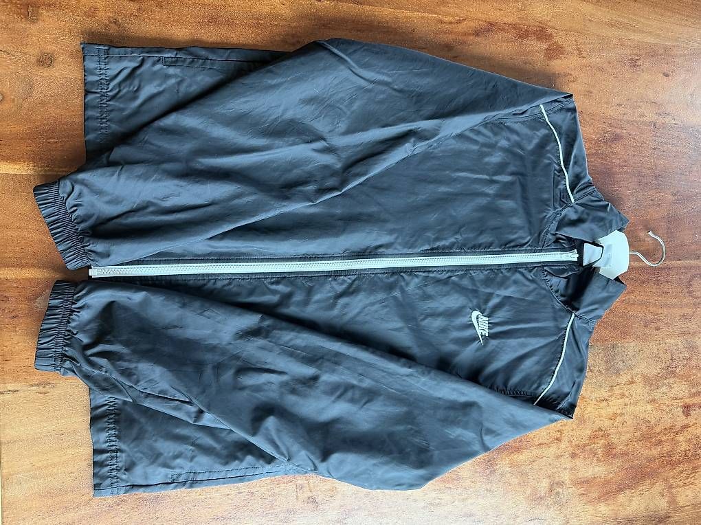 Giacche: Nike windbreaker/track jacket – Nuovo e nell'imballaggio originale da Münchenstein venduto da Daffr 1
