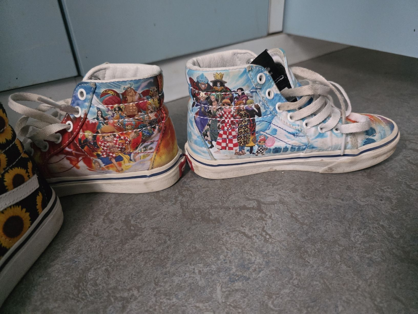 Vans Scarpe per ragazzi: Vans High-Tops - Sunflowers & One Piece , Size 31 – Usato da Ebikon venduto da TessStoran 1