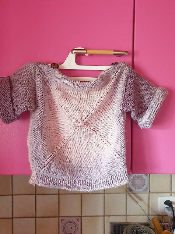 Pulls et sweat-shirts: Kinderpulli m.Farbverlauf – D'occasion à Münsingen par Sulamit