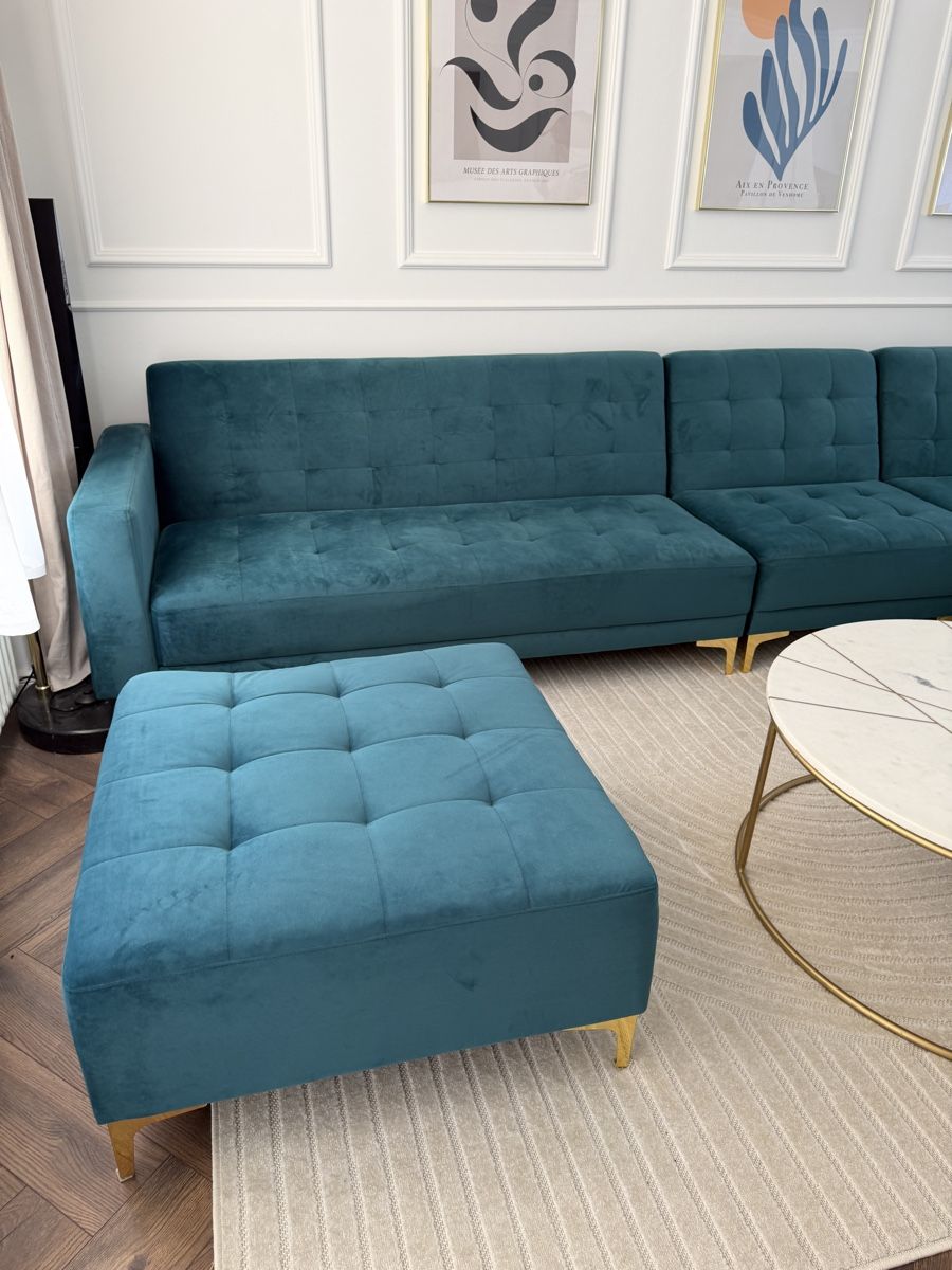 Sofas: Ecksofa mit Ottomane Petrol Samt  – D'occasion à Kriens par Modeoutlet 1