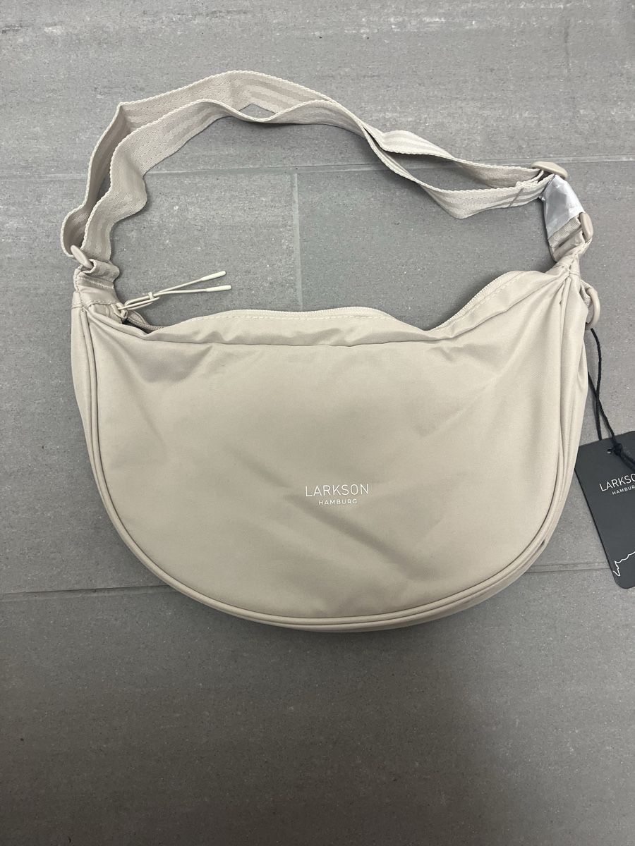 Borse da donna: Larkson Hamburg umhänge  Tasche – Nuovo e nell'imballaggio originale da Neerach venduto da fuz_8d7l 2