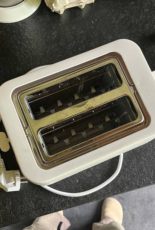 Küchengeräte: Toaster  – Gebraucht aus Aesch ZH von sebyiran 1