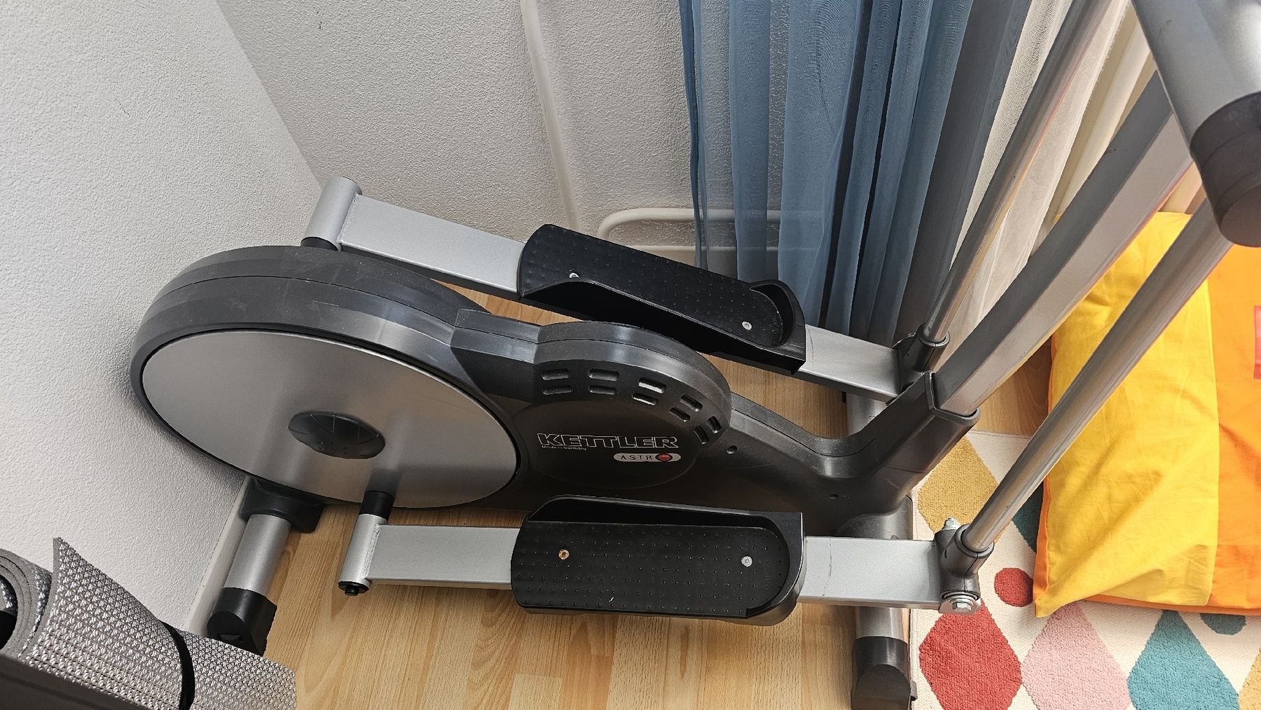 Kettler Hometrainer: Kettler Crosstrainer Ellipsentrainer Heimtrainer – Usato da Wittenbach venduto da Smailef 2