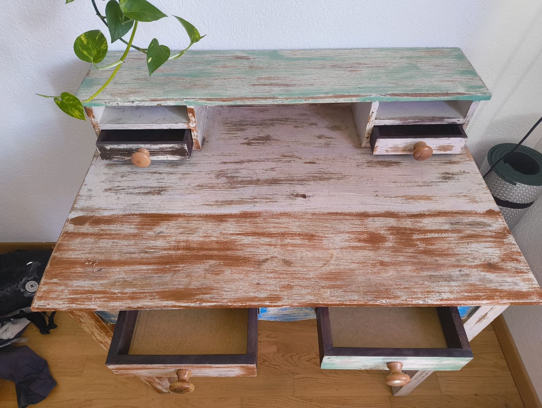 Scrivanie: Vintage desk with drawers – Usato da Zürich venduto da dav_5xw9 1