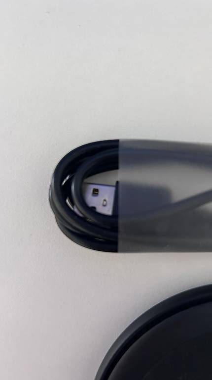 Caricabatterie: Wireless Charging Pad black 10W new condition – Nuovo e nell'imballaggio originale da Genève venduto da Noemie.wrmsi 2