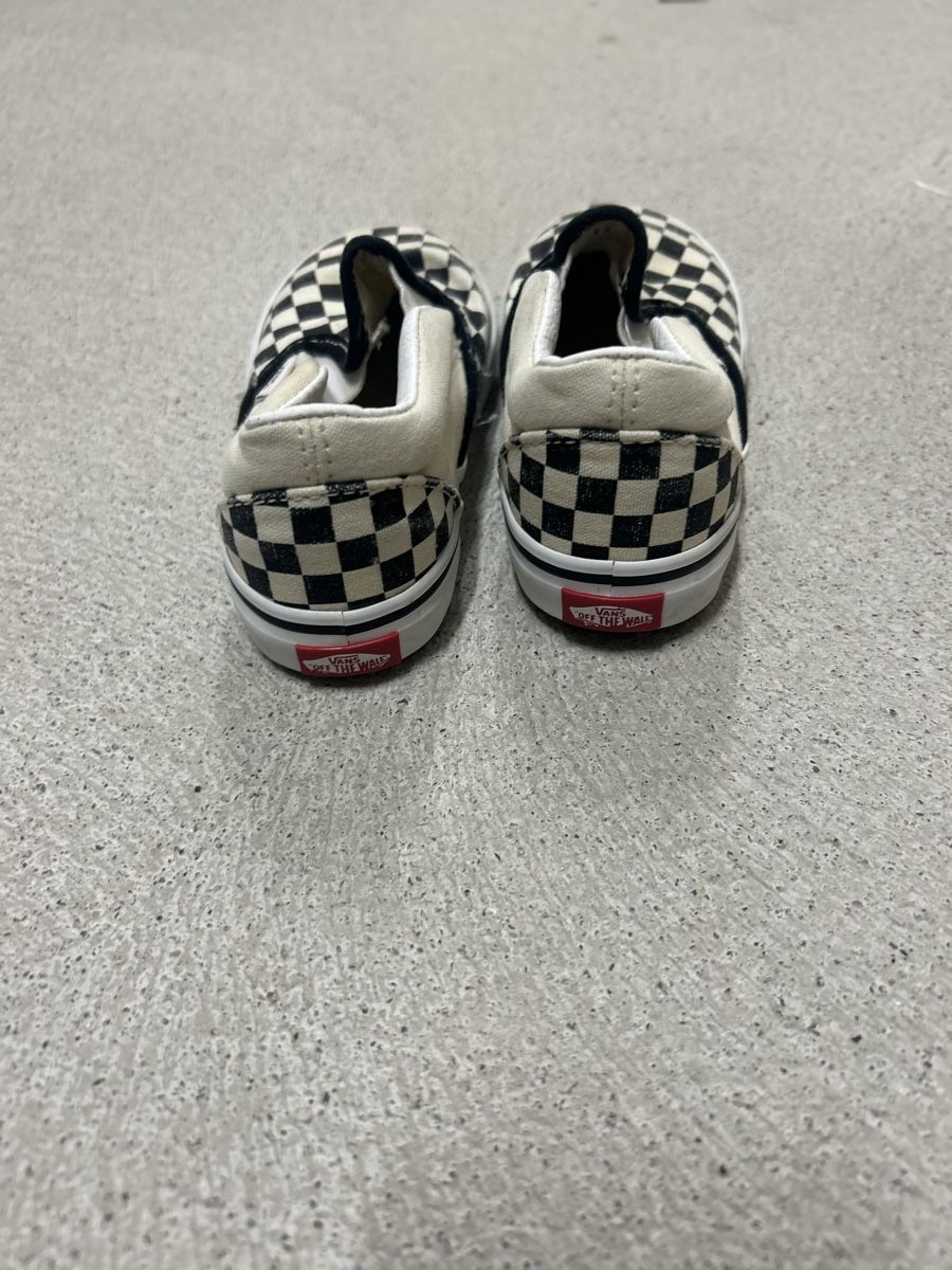 Vans Scarpe per ragazzi: Vans Slip-On Checkboard schwarz weiss Grösse 25 – Usato da Zollikon venduto da JuRock 1