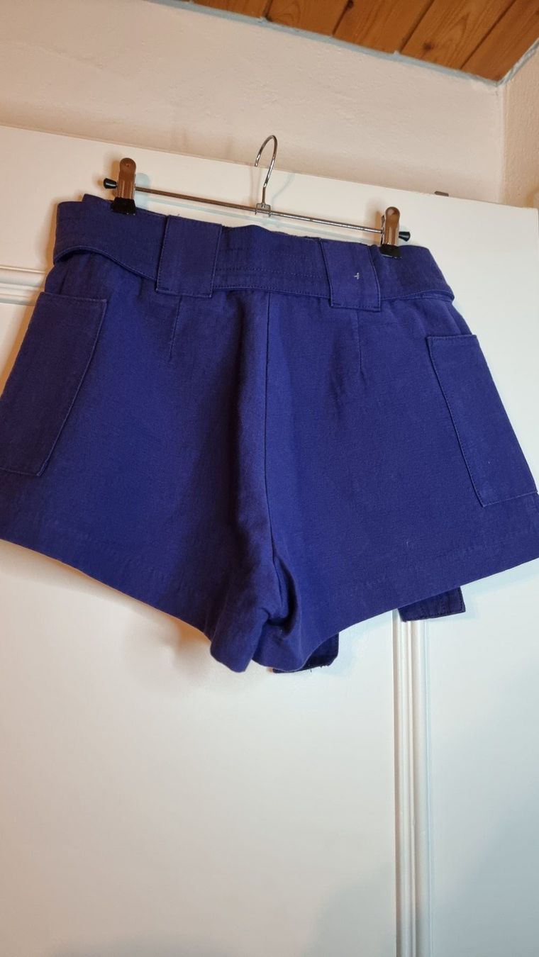 Pantaloni: Neu Shorts Größe 36/38 – Usato da Wald ZH venduto da Martin79 1