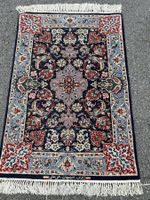 Signierter Isfahan Seidenteppich 1950 - 102 x 69