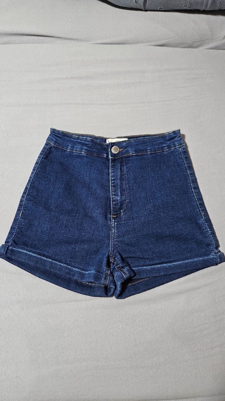 Tally Weijl Jeans: Tally wejil Shorts – Usato da Sax venduto da Kieselstei