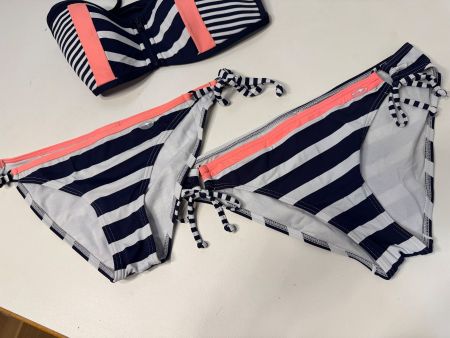 KangaROOS Bandeau-Bikini-Top + 2x Bikinihose Gr. 38/40 Cup C