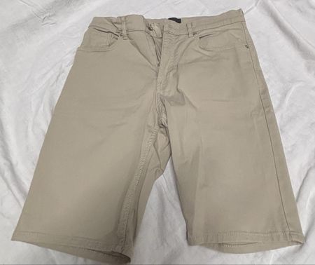 H&M Slim Fit Herren Sommer-Shorts, Beige, Gr. 30 Top!