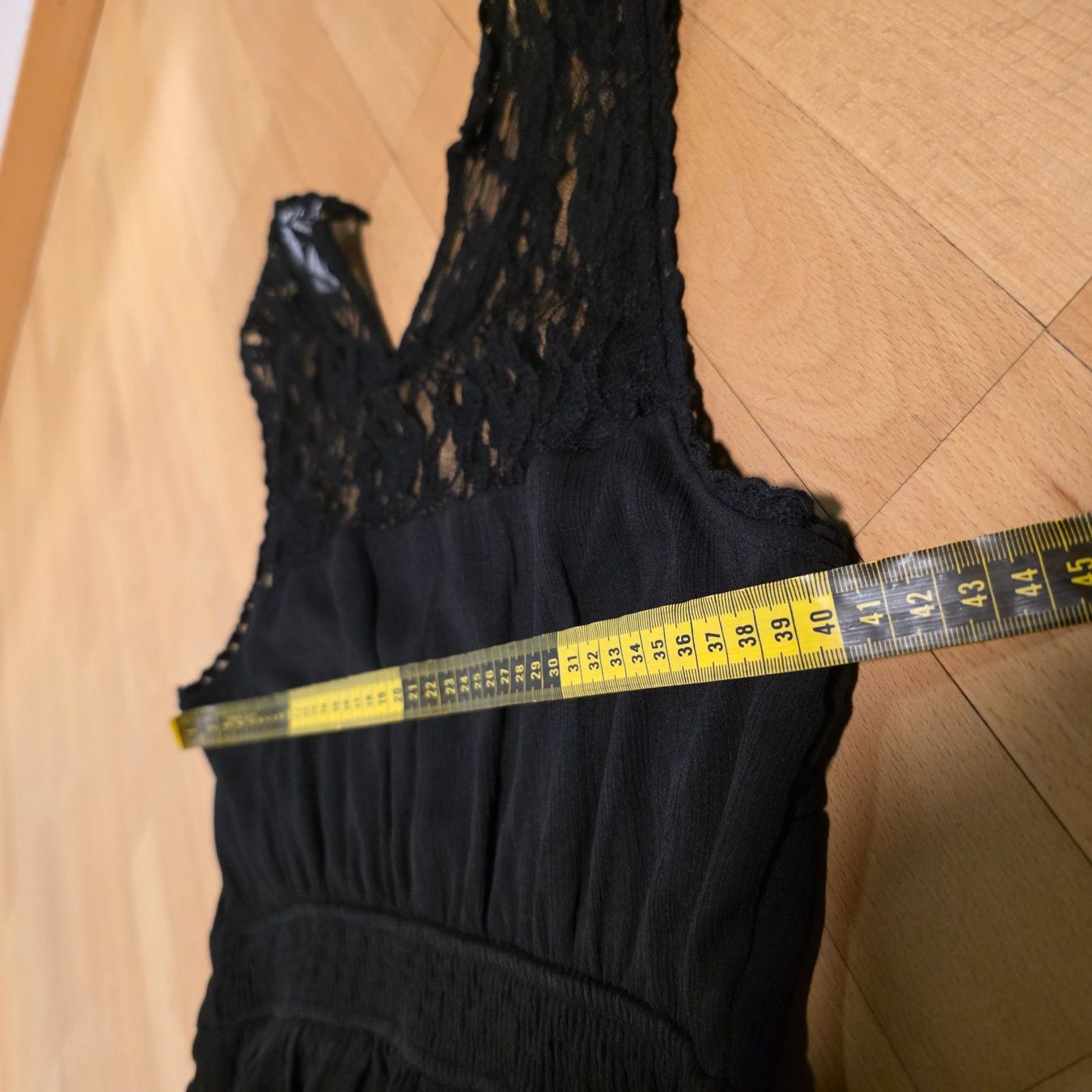 Vero Moda Kleider: Schwarzes Vero Moda Kleid mit Spitze, Gr. S – Defekt aus Wald ZH von CapLux 7