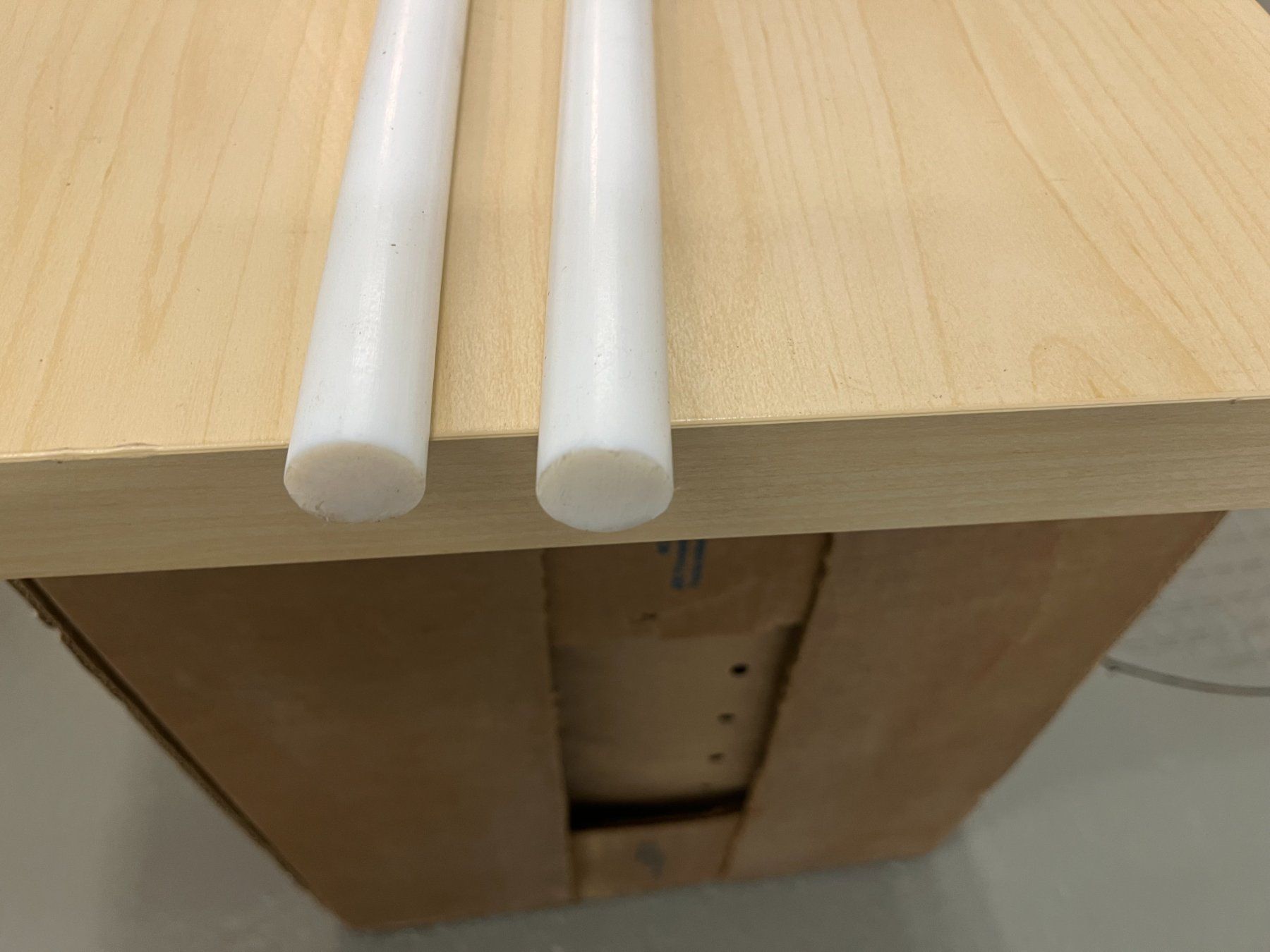 Altro per industria metallurgica: Teflon Rest-Posten Vollmaterial Rund 20 mm weiss – Nuovo (secondo la descrizione) da Mumpf venduto da dadaboygugu 1