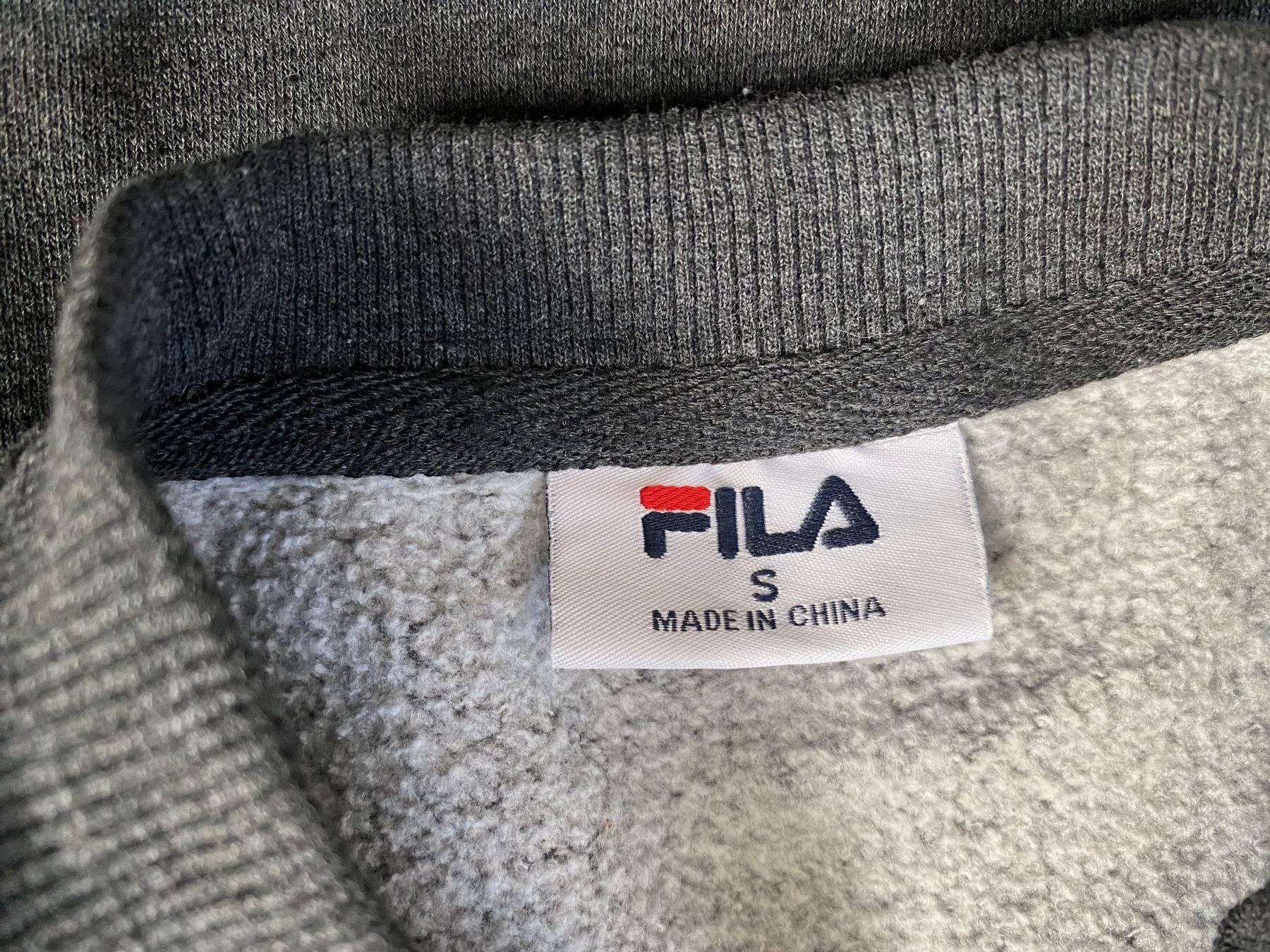 Fila Pullover & Sweatshirts: Fila Pullover Grau, Grösse S – Gebraucht aus Stadel b. Niederglatt von sandart 3