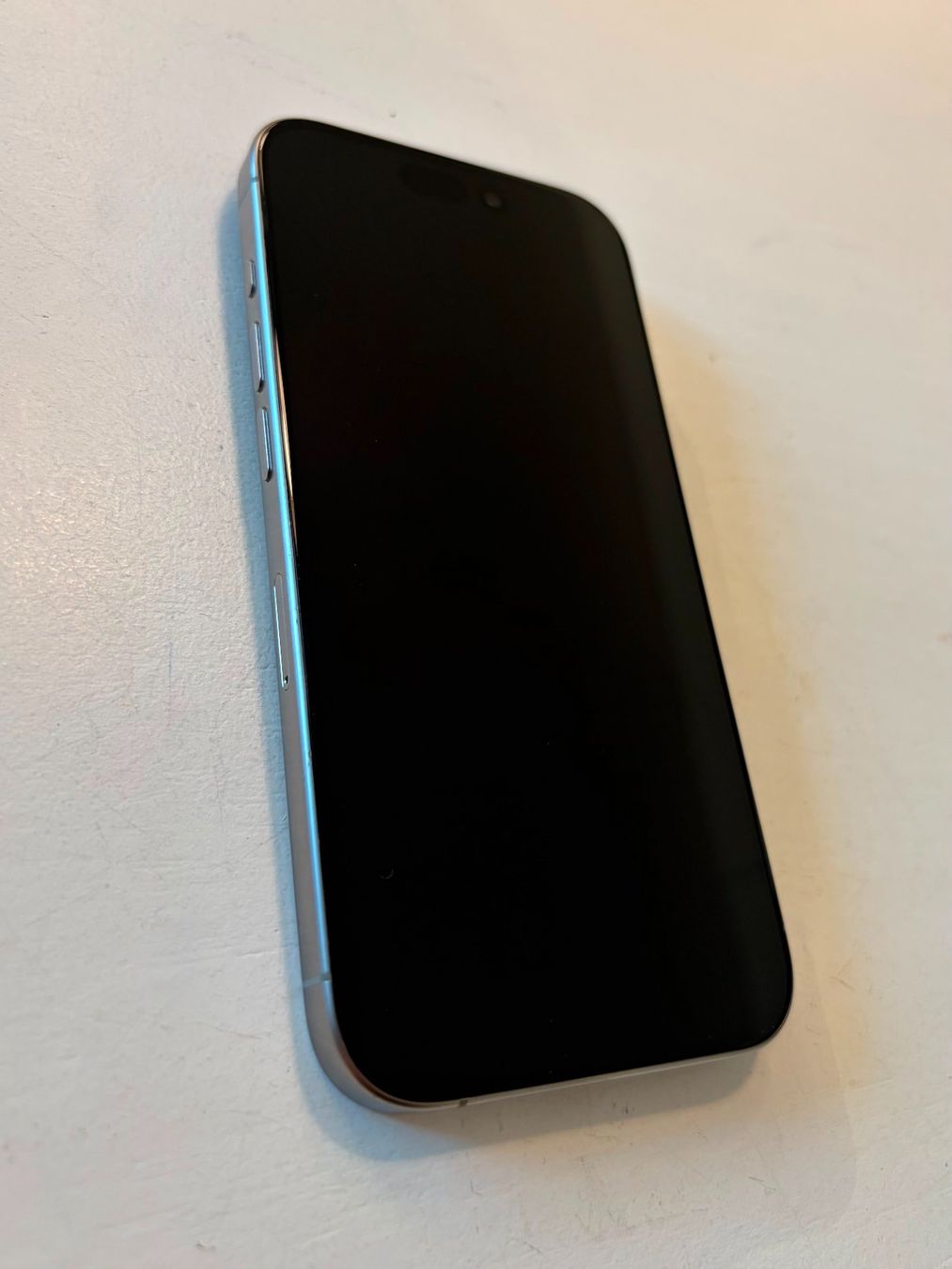 Apple Telefoni cellulari / Smartphones: iPhone 15 Pro, 256GB, Natural Titanium – Usato da Gümligen venduto da Vicky2 6