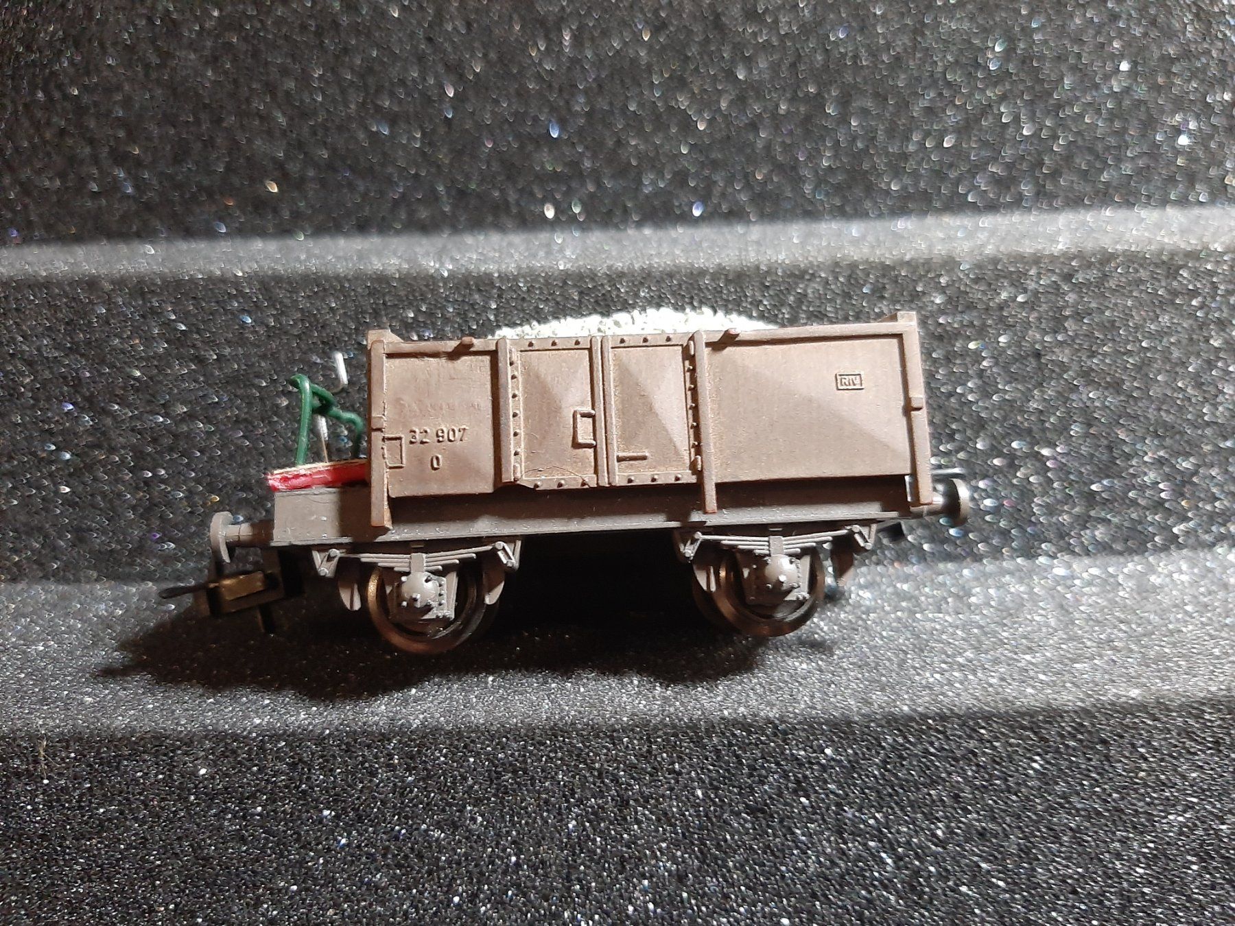 Trix Modelleisenbahnen: TRIX REF.8 – Gebraucht aus Avully von RIVALIS