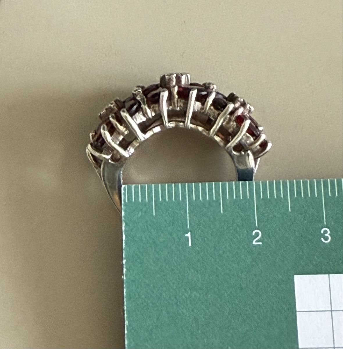 Anelli: Stunning Garnet Gemstone & Silver Ring – Usato da Zürich venduto da DEGU 2