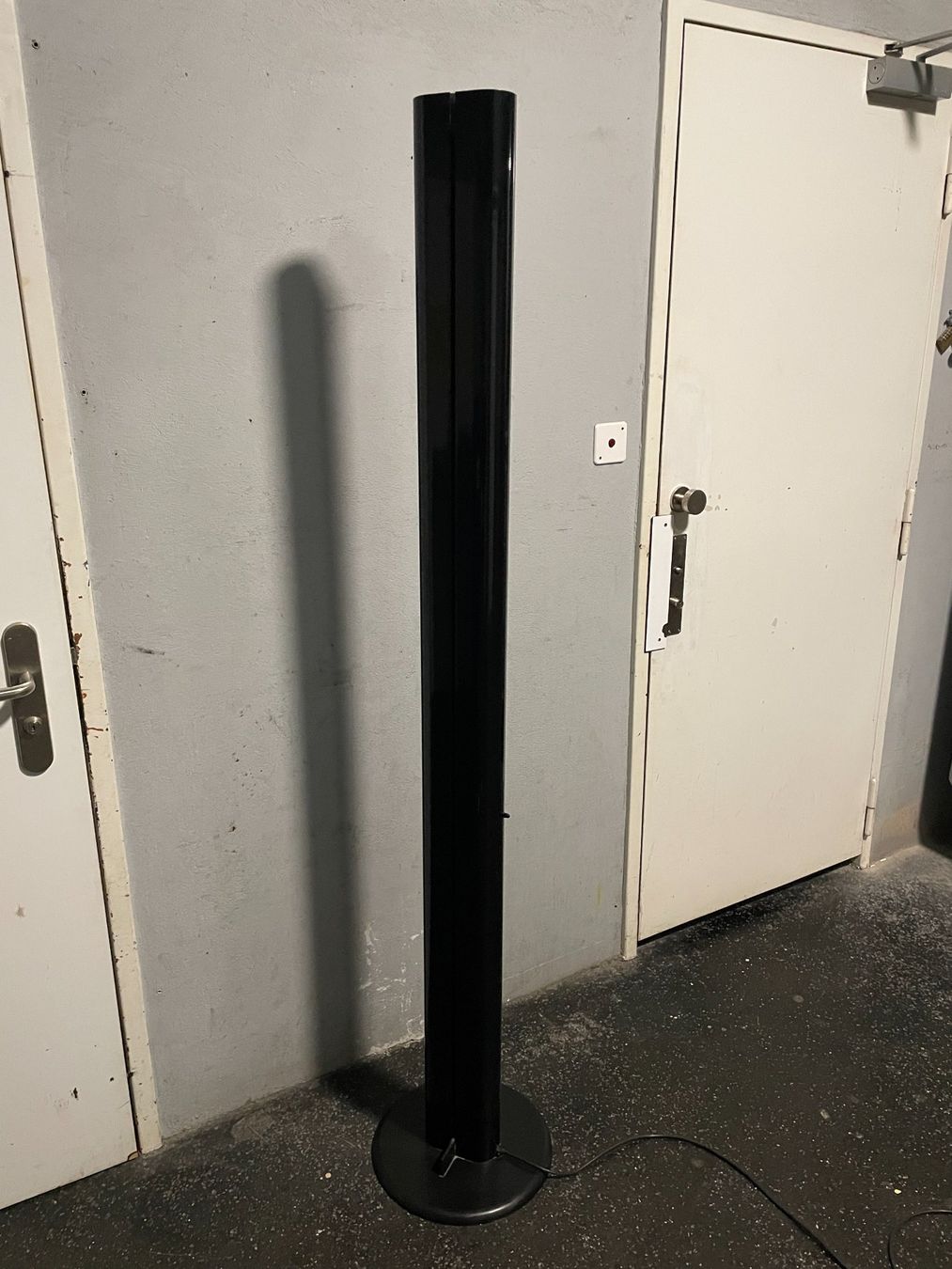 Artemide Lampen: Hallogen Stehlampe Megaron – Gebraucht aus Thun von xsaraa