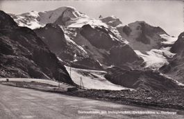 Sustenstrasse mit Steingletscher Gwächtenhorn u. Tierberge
