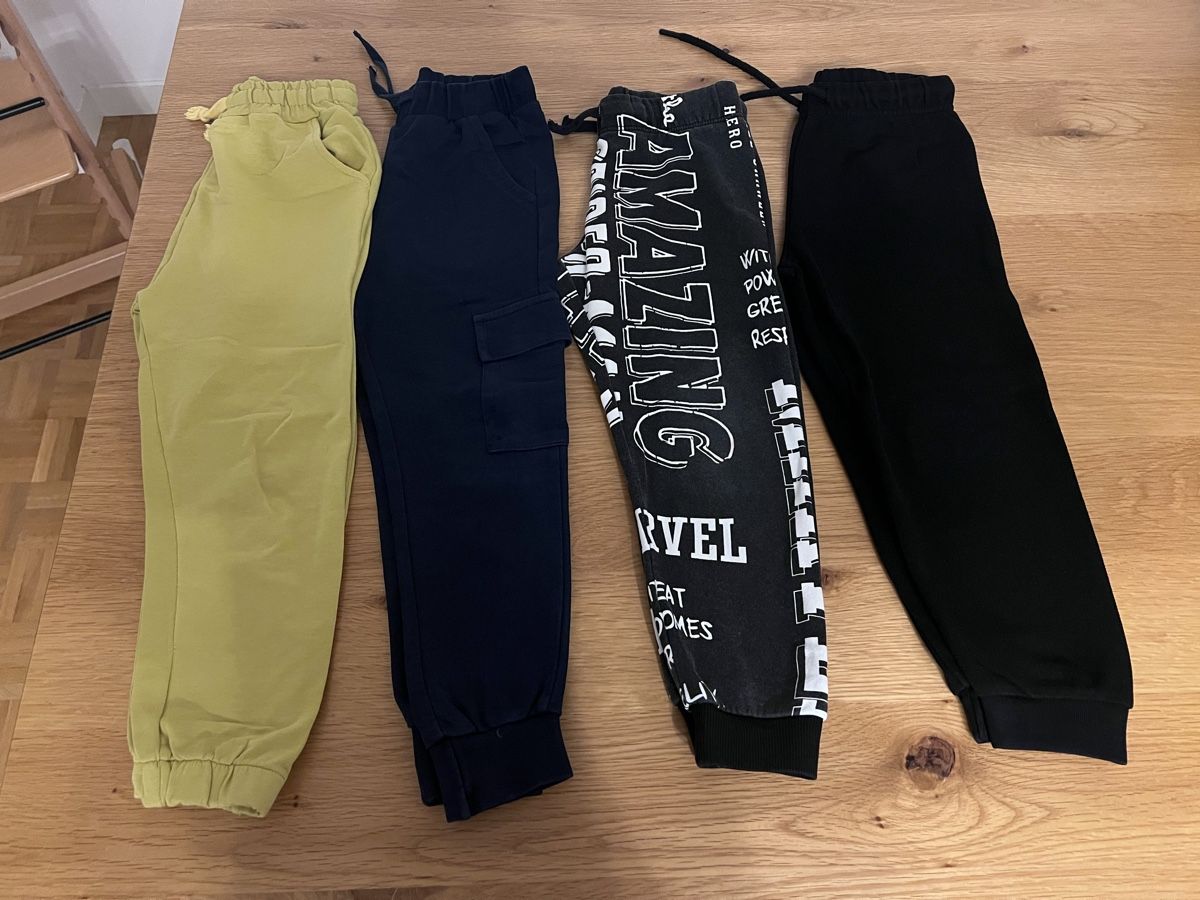 Lotti di vestiti: Hosen – Usato da Langenthal venduto da Nu89