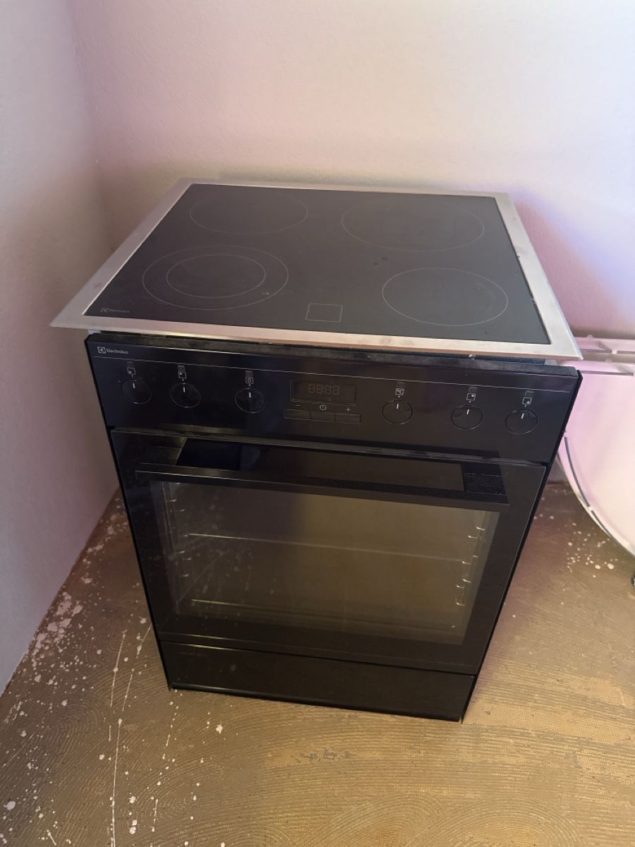 Electrolux Fours: Kochherd und Backofen 55cm – D'occasion à Schafisheim par rogwat