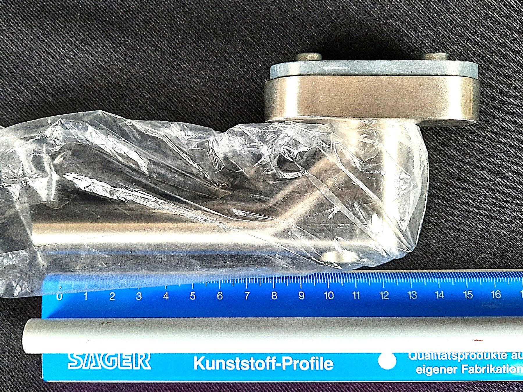 Ferramenta: MEGA-Fenstergriffe – Nuovo (secondo la descrizione) da Beinwil am See venduto da Restwert_Beinwil 1