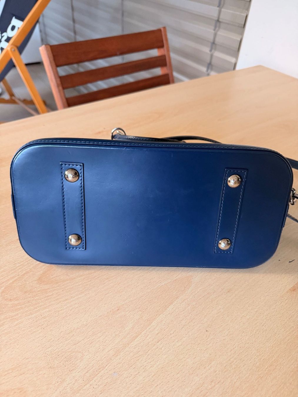 Louis Vuitton Borse da donna: Louis Vuitton Alma PM in Epi leather – Usato da Wädenswil venduto da Tety 2