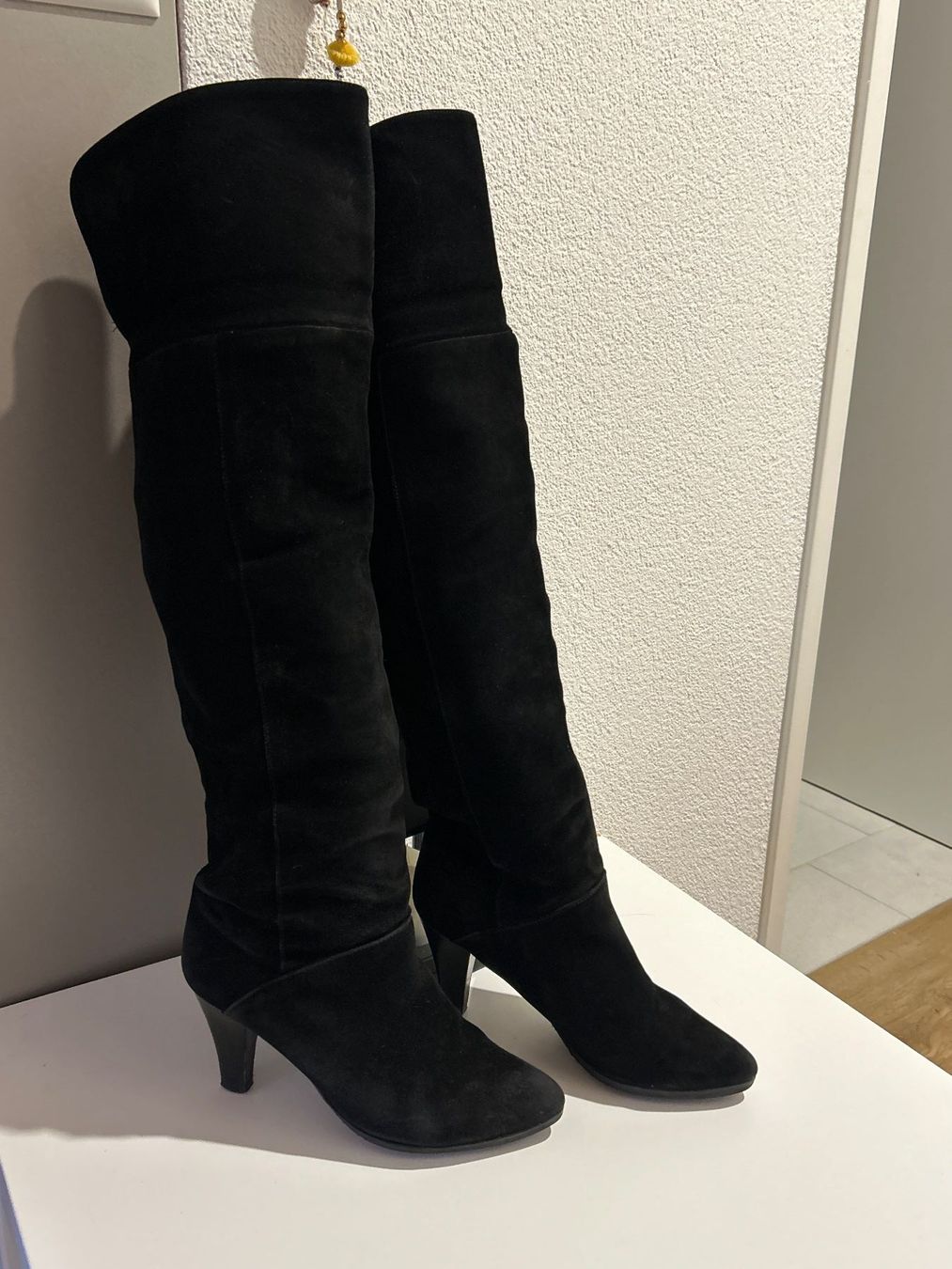 Scarpe da donna: Overknee-Stiefel schwarz Gr. 39 – Usato da Brunnen venduto da Nala2929 1