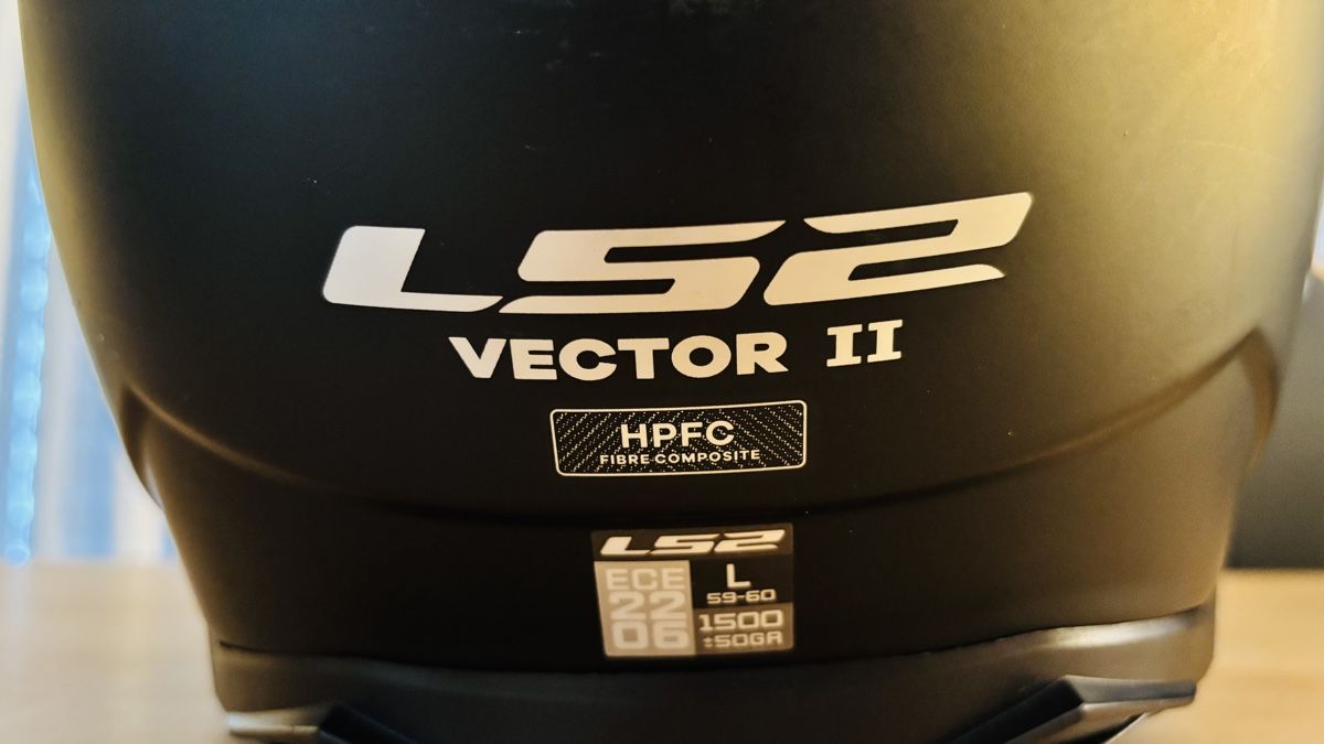 Casques & visières: Motorradhelm – D'occasion à Steffisburg par Artegna 3
