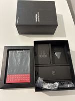 Blackberry Passport red keyboard 