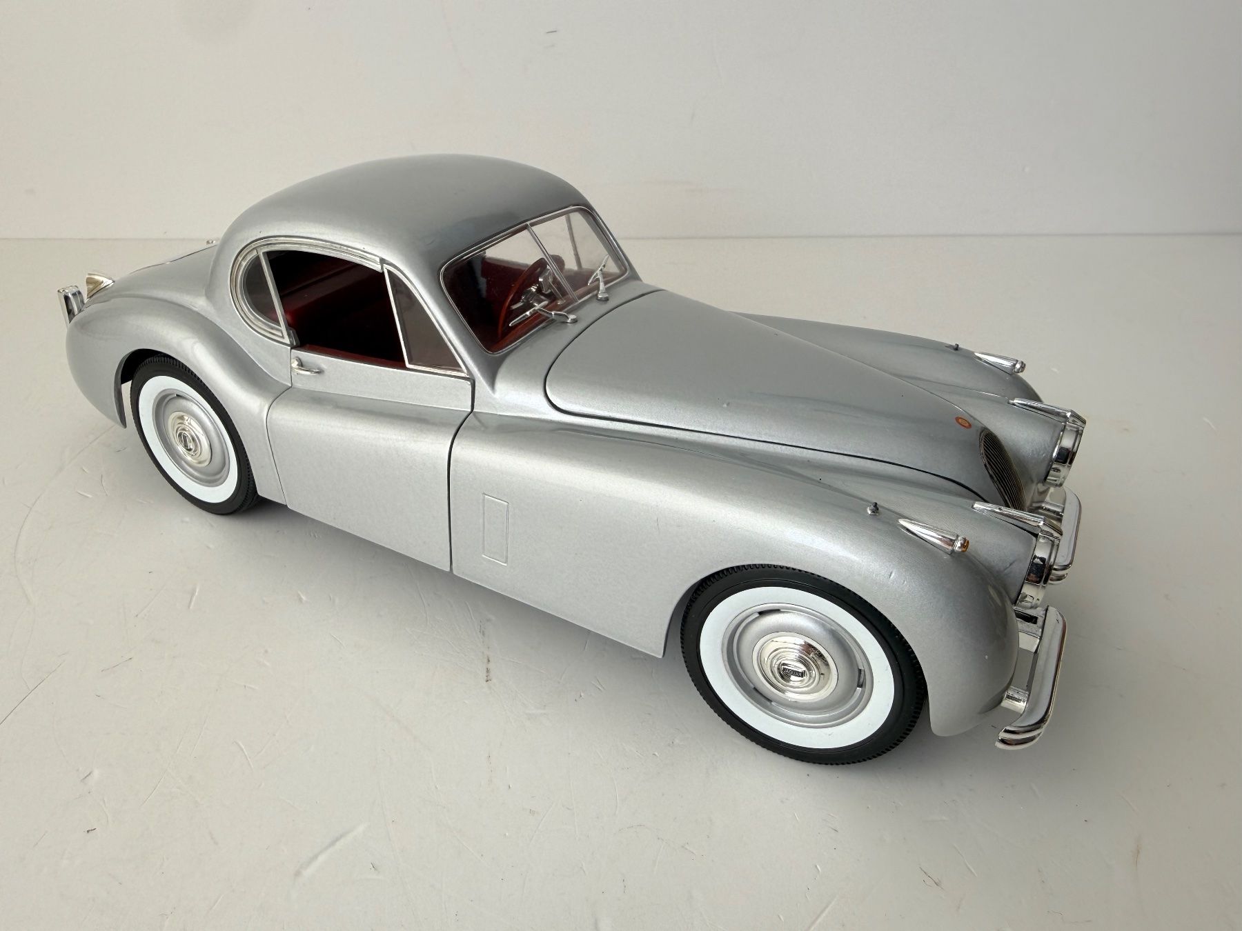 Jaguar Modellini d'auto: Modellauto Jaguer XK120 Coupe – Usato da Zwingen venduto da moje1 3