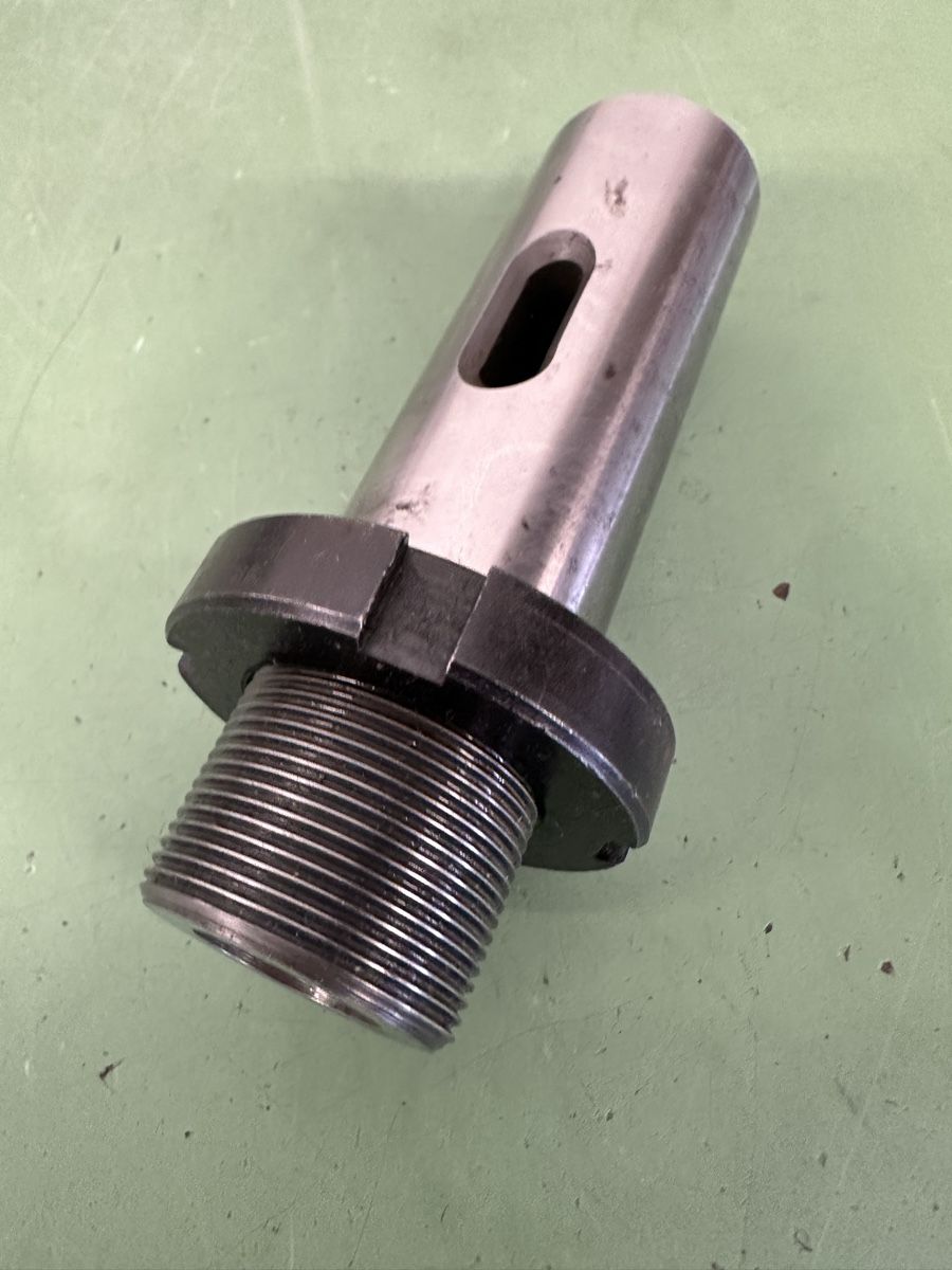 Tutti gli attrezzi: Reduzierhülse, Adapter, MK2 – Usato da Aarberg venduto da SNMachines