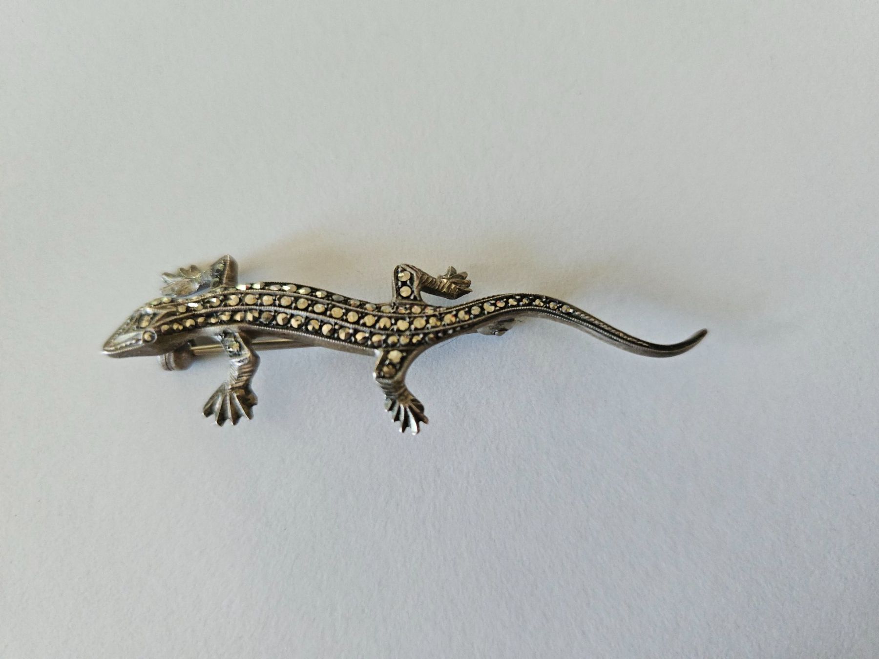 Spille & Fermagli: Vintage Silberbrosche 800 Gecko mit Markasiten, Echse – Usato da Urdorf venduto da Colina 5
