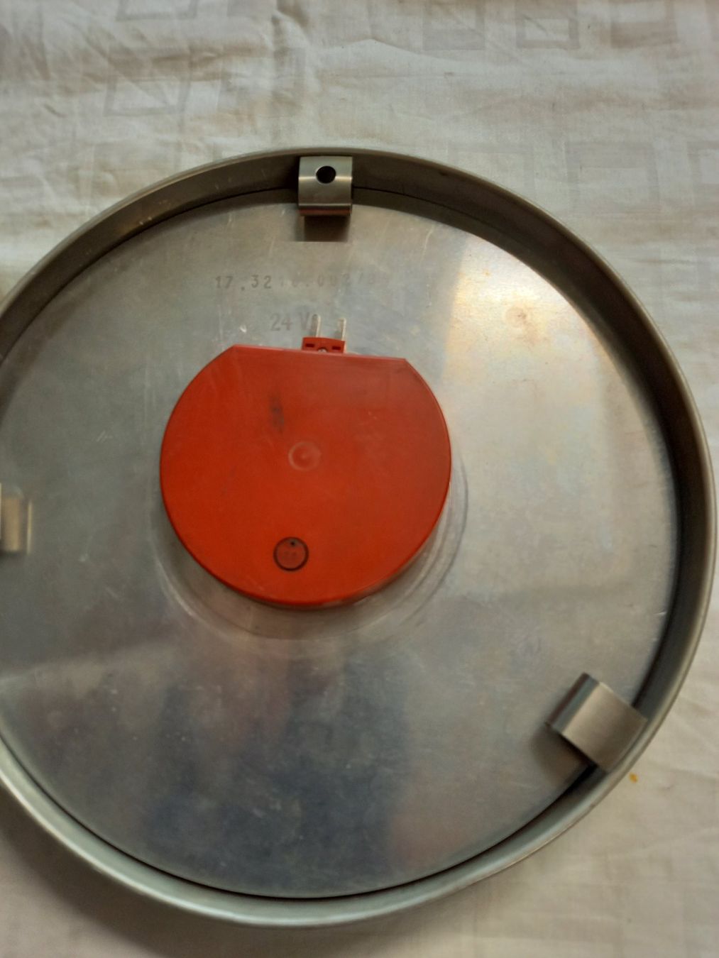 Orologi: Bahnhofs-Uhr mit Funk - Empfang – Usato da Buochs venduto da Bronsen46 8