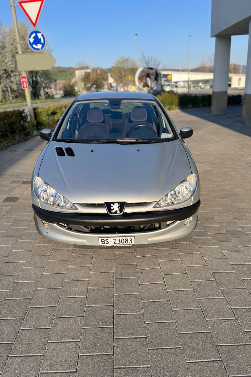 Peugeot Autos: Peugeot 206 Automat | 60’000 km | 1. Hand | AB MFK 07.05.26 – Gebraucht aus Liestal von EL_RA94