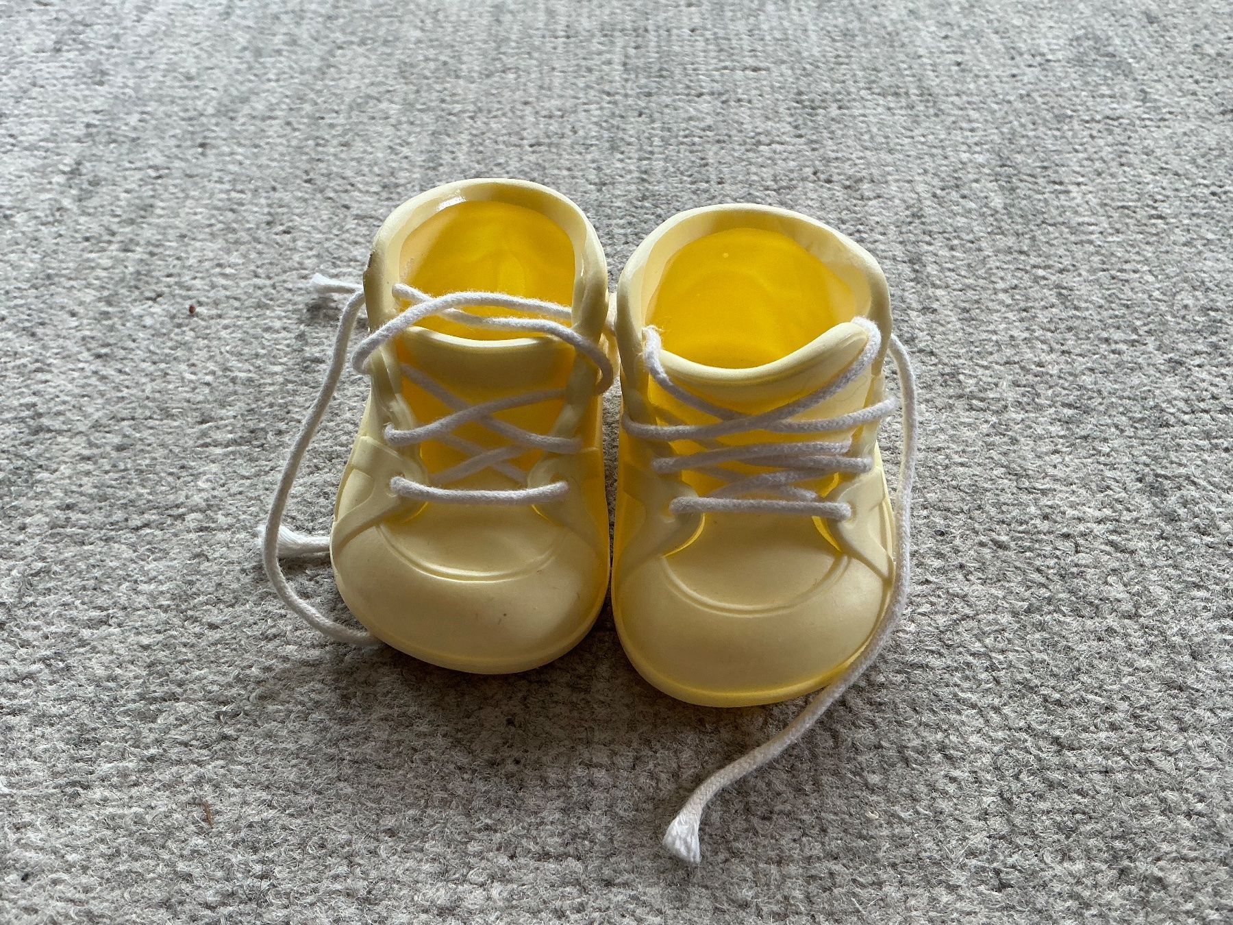 Puppen: Kunststoff - Puppenschuhe – Gebraucht aus Jona von Jancy60
