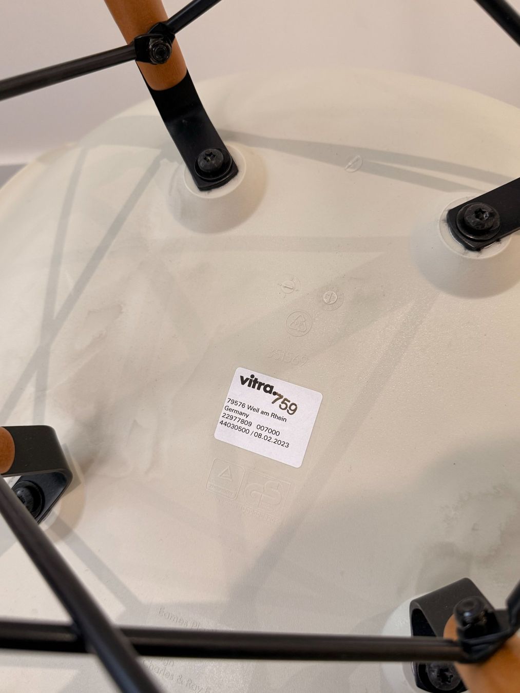 Vitra Sedie: 4 Stühle von Vitra - Eames Plastic Side Chair DSW – Nuovo (secondo la descrizione) da Zürich venduto da kiddoroboto 4