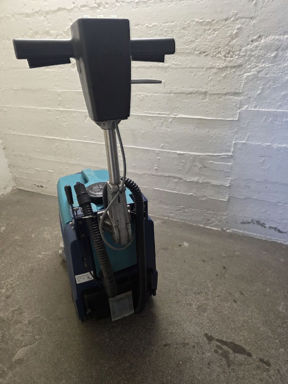 Wetrok Toutes les machines: WETROK DISCOMATIC XT#Cleanfix Taski Kärcher Nilfisk Minatol – D'occasion à Zürich par 5183840711 3