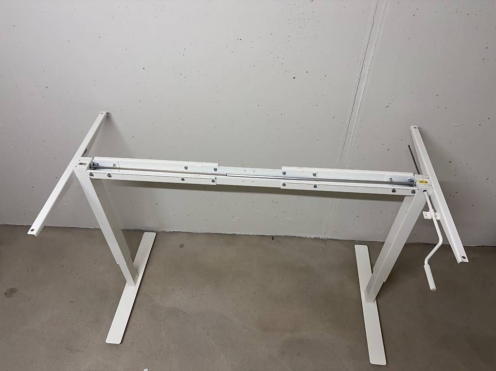 Ikea Tische: IKEA Skarsta Tisch – Gebraucht aus Glattpark(Opfikon) von N.Naumkin 1