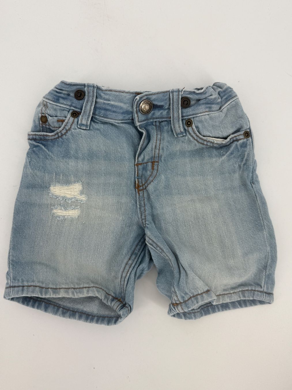 H&M Hosen: Jeans Shorts Gr. 74 von H&M – Gebraucht aus Auenstein von moin.