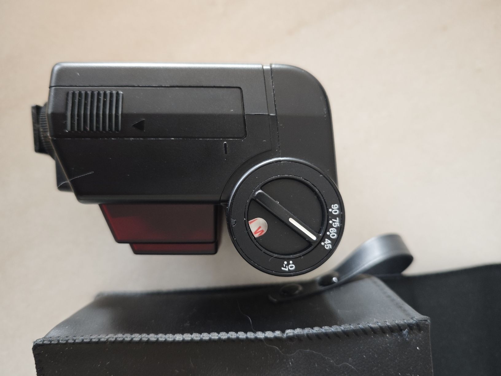 Nikon Blitze: Nikon Speedlight SB-20 Camera Flash with Case - Vintage! – Gebraucht aus Cham von pot_lpv7 2