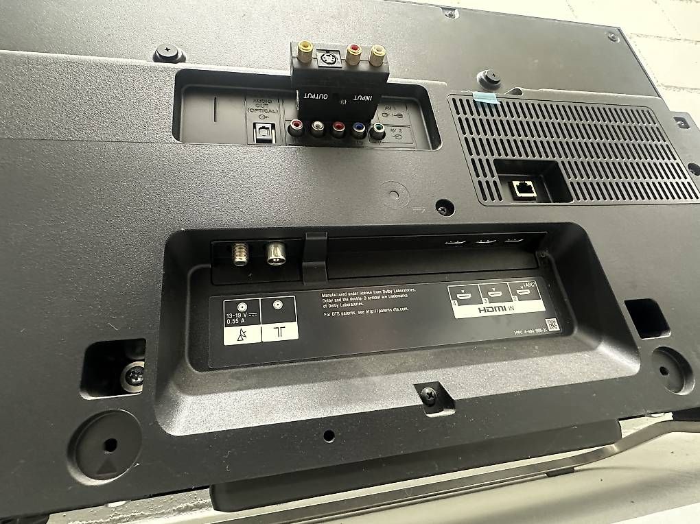 Televisori: Sony Bildschirm 32 Zoll – Usato da Zürich venduto da Pablo_C 2