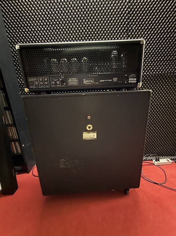 Strumenti musicali: Laboga Mr Hector 100W + Peavey 4x12 – Usato da Bätterkinden venduto da Lucasc 1