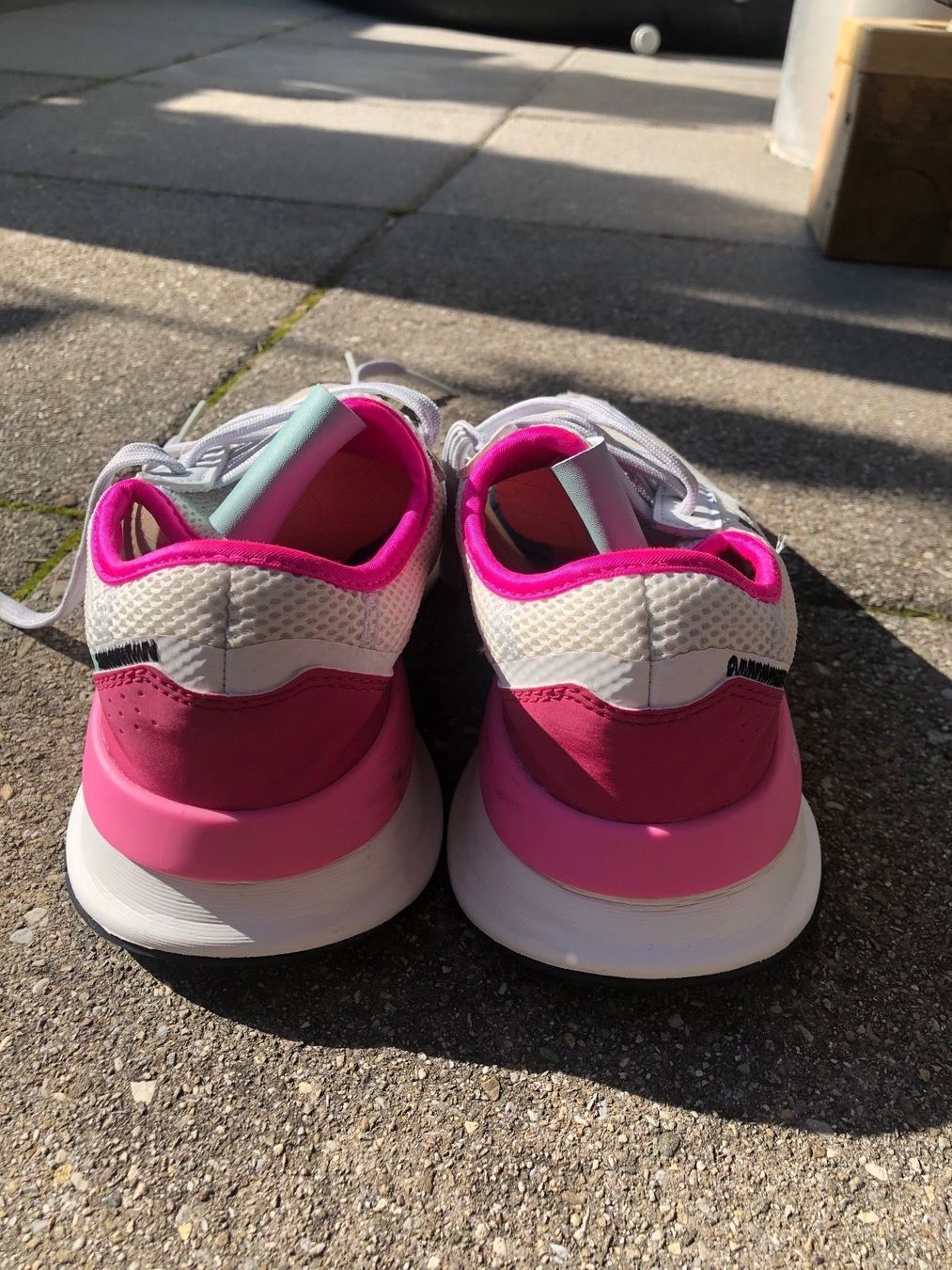Scarpe da donna: Adidas Sneaker Gr. 39 1/3 – Usato da Wettingen venduto da Hasta80 2