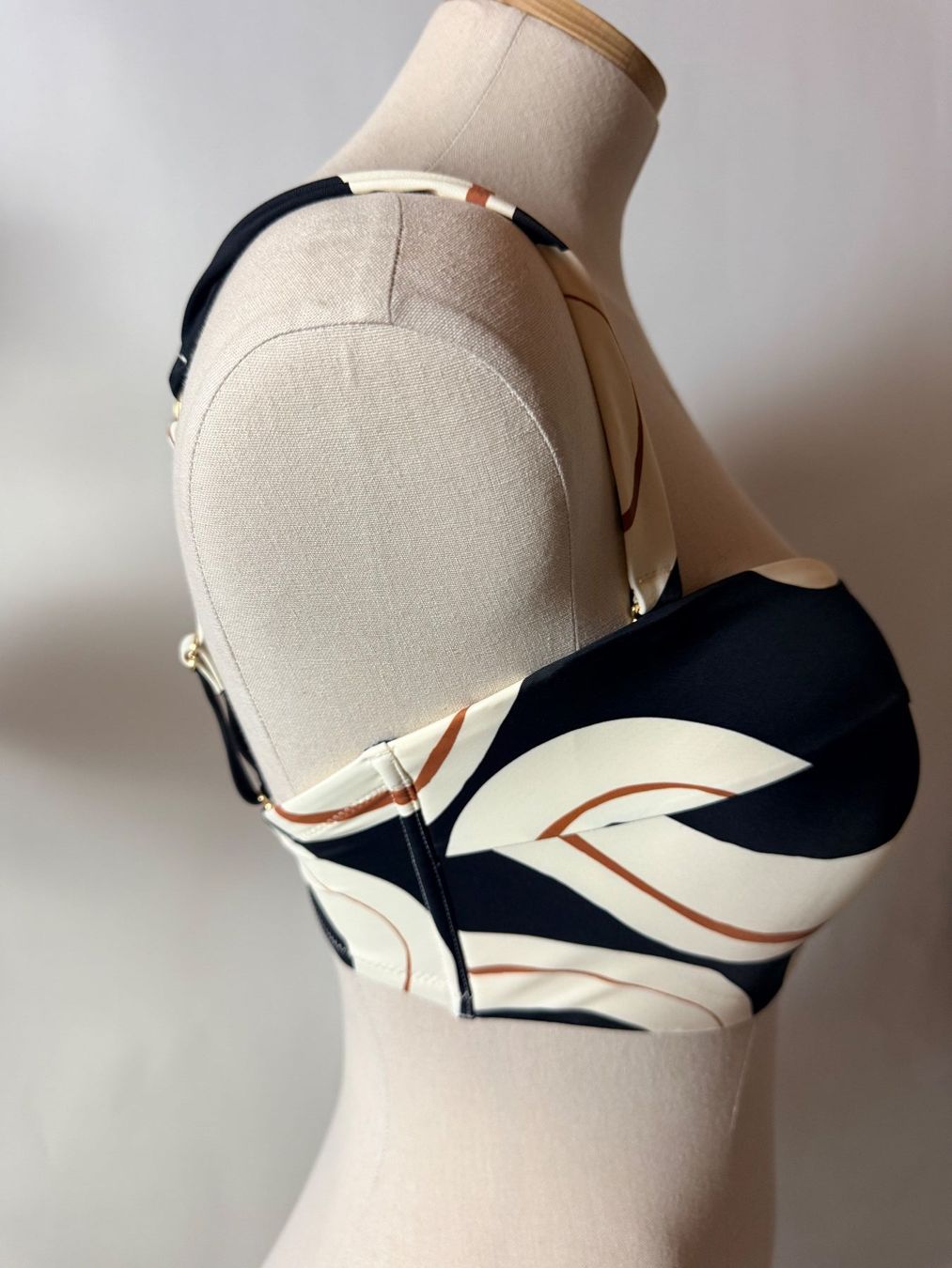 Triumph Costumi da bagno & Bikini: TRIUMPH, Bikini-Oberteil SUMMER ALLURE, Grösse 38F – Nuovo e nell'imballaggio originale da Rudolfstetten venduto da gst_g7xl 2